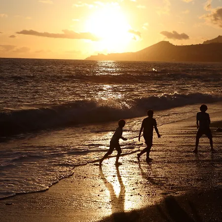 Ξενοδοχείο με διαμερίσματα Bay