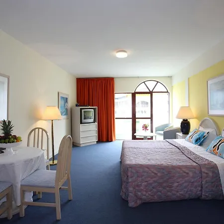 Hotel apartamentowy Bay 4*