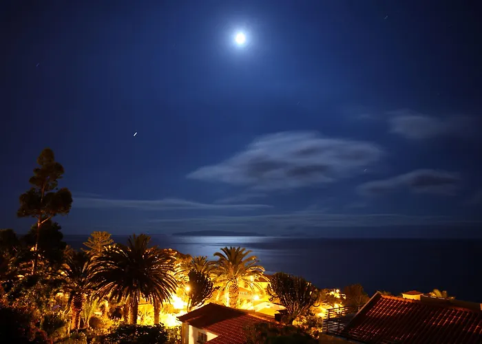 肯尼科湾公寓酒店 3* 卡尼索